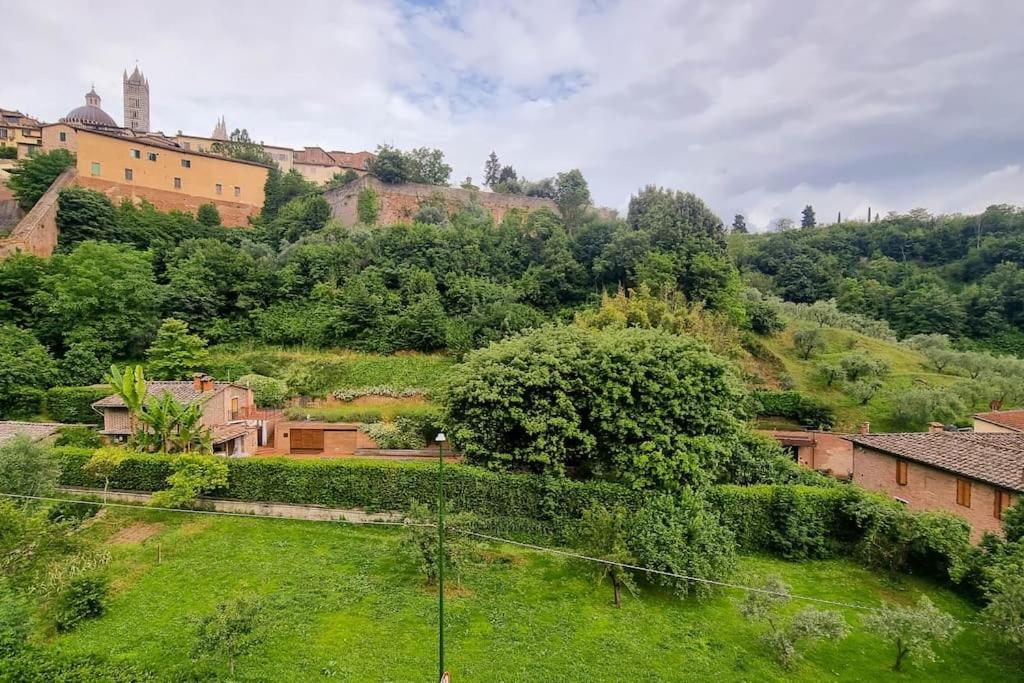 Casa Duccio Alle Mura Della Citta 锡耶纳 外观 照片